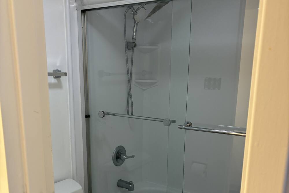 Photo of Bathroom in Little Salisbury