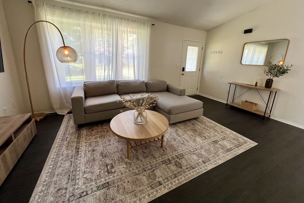 Photo of Livingroom in Easton