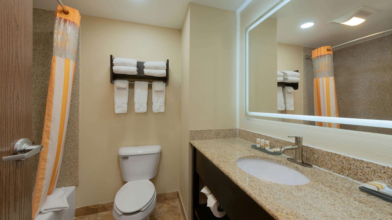 Photo of Bathroom in Grove City