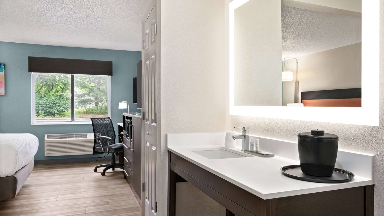 Photo of Bedroom in Tuttle