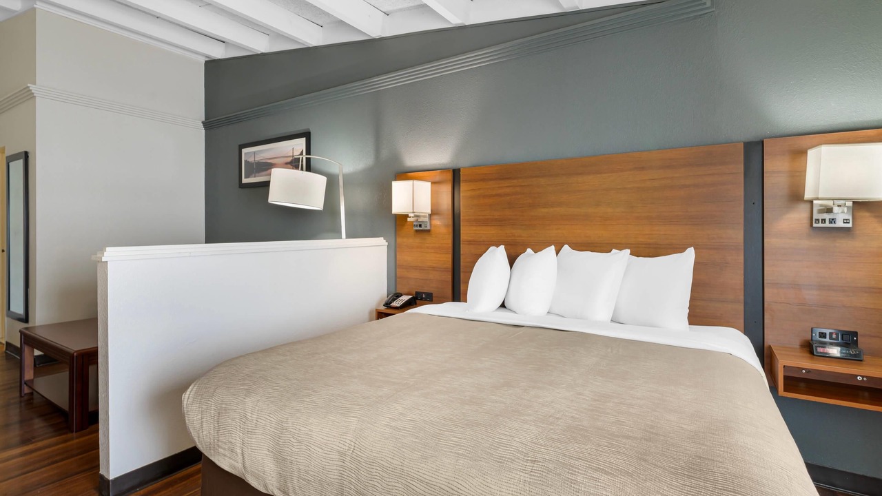 Photo of Bedroom in Independence