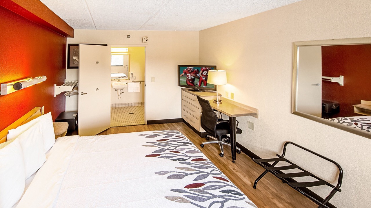 Photo of Bedroom in Hurricane