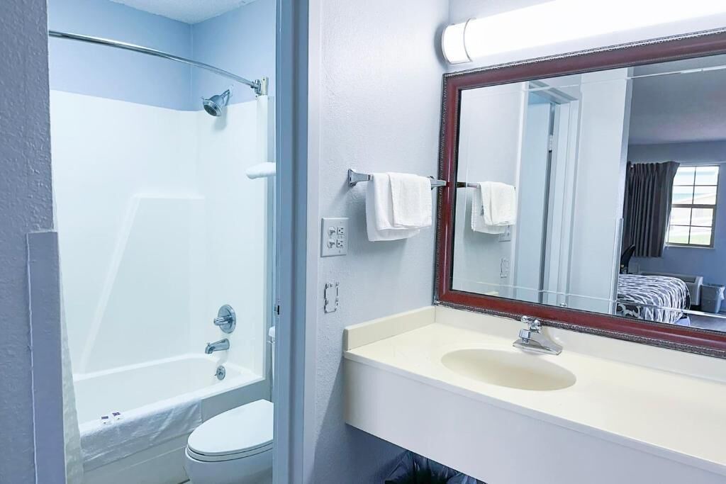 Photo of Bathroom in Madisonville