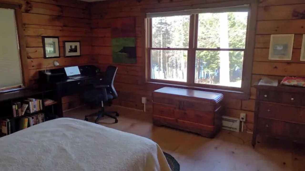 Photo of Bedroom in Lyman