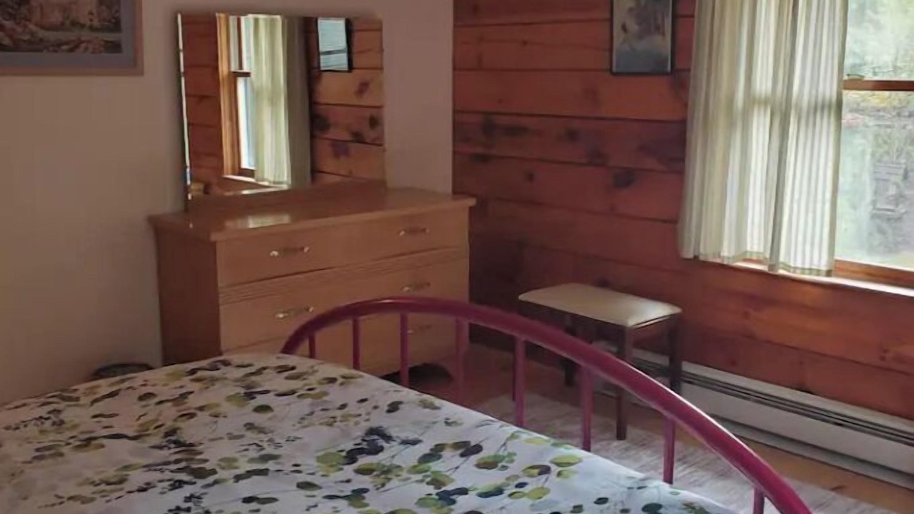 Photo of Bedroom in Lyman