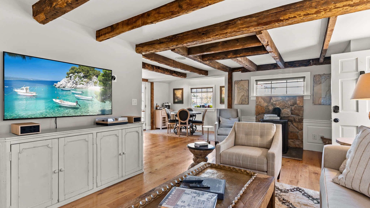 Photo of Bedroom in Newburyport