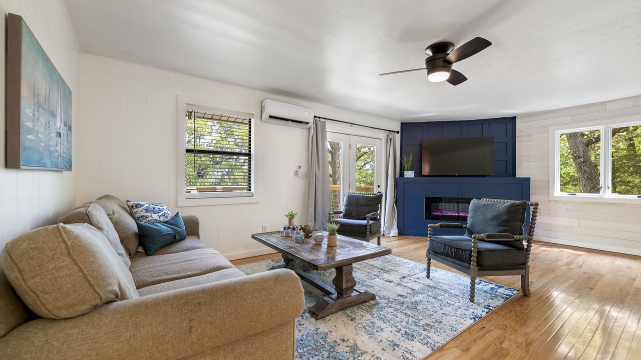 Photo of Livingroom in Garfield