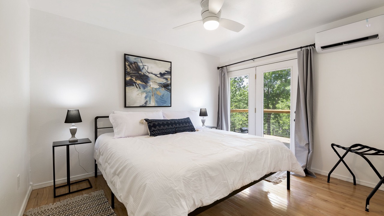 Photo of Bedroom in Garfield