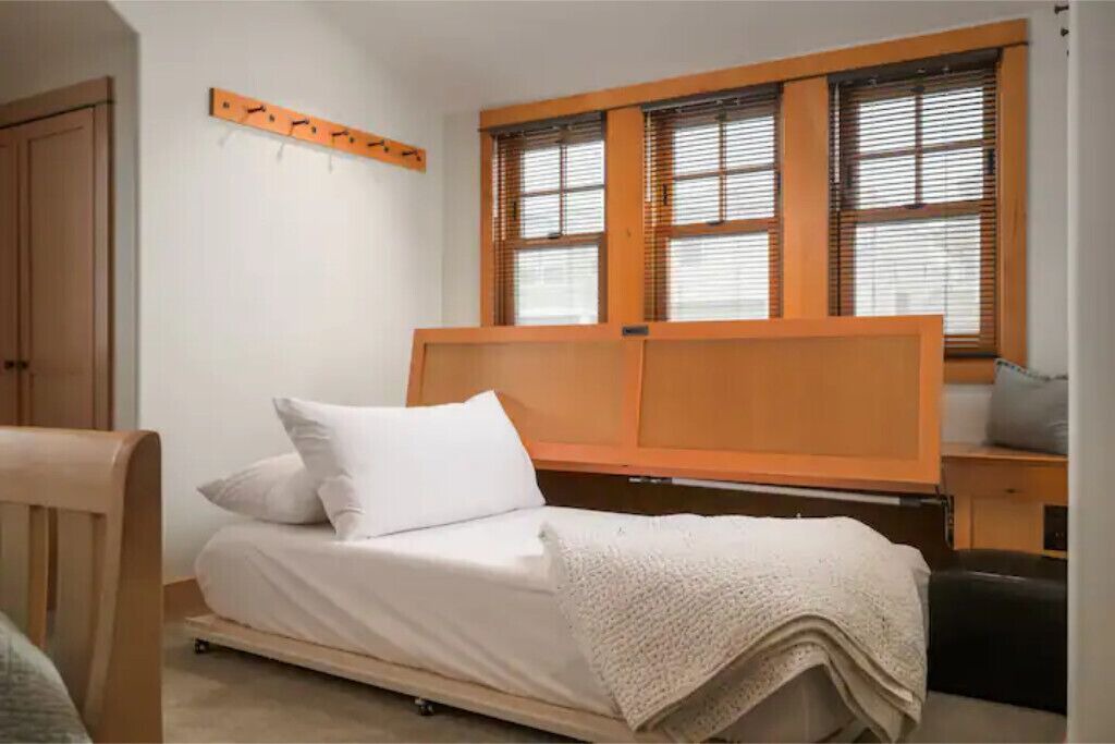Photo of Bedroom in Downtown