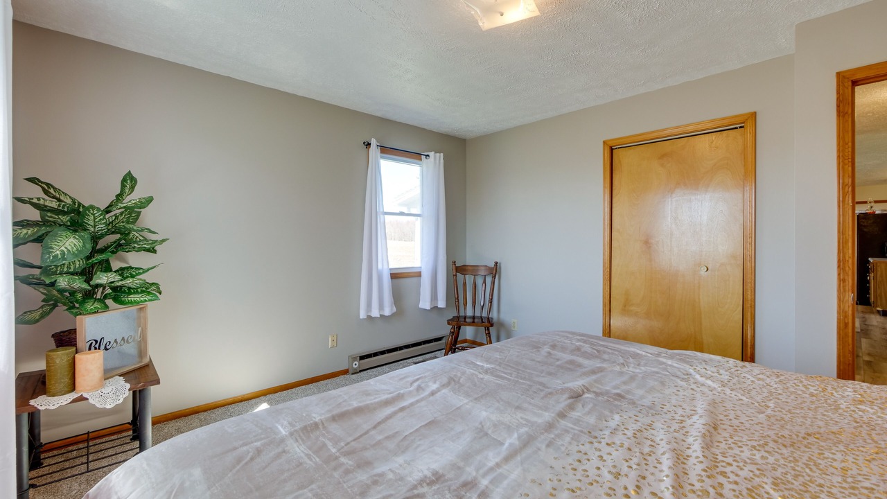 Photo of Bedroom in New Haven  Huron County