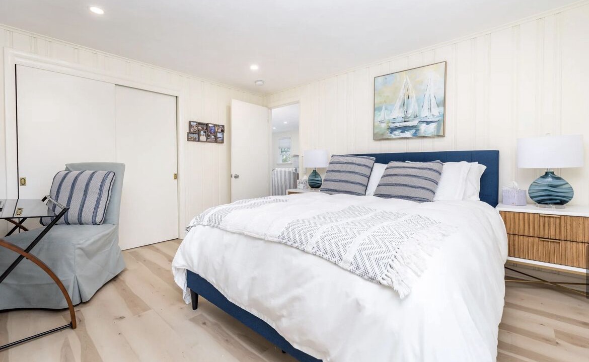 Photo of Bedroom in Old Saybrook