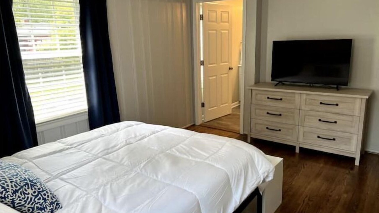 Photo of Bedroom in Owensboro