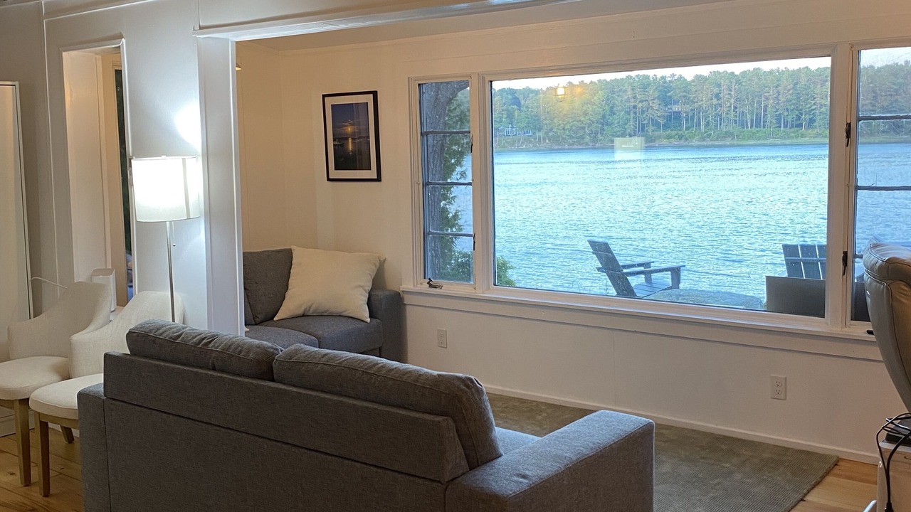 Photo of Livingroom in Harpswell
