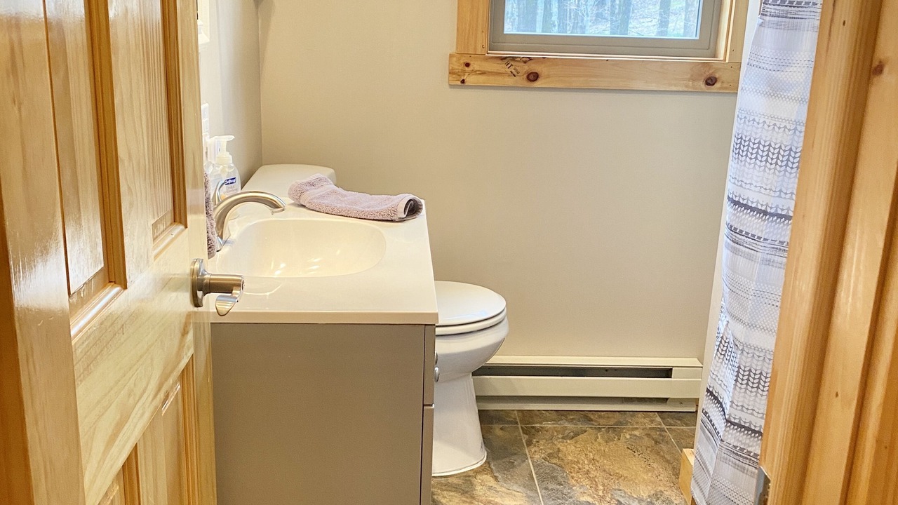 Photo of Bathroom in Old Timberline