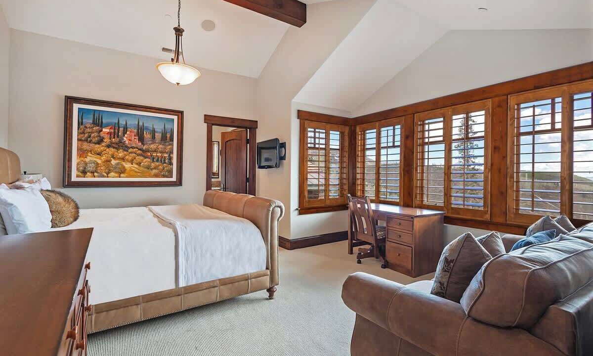 Photo of Bedroom in Empire Pass