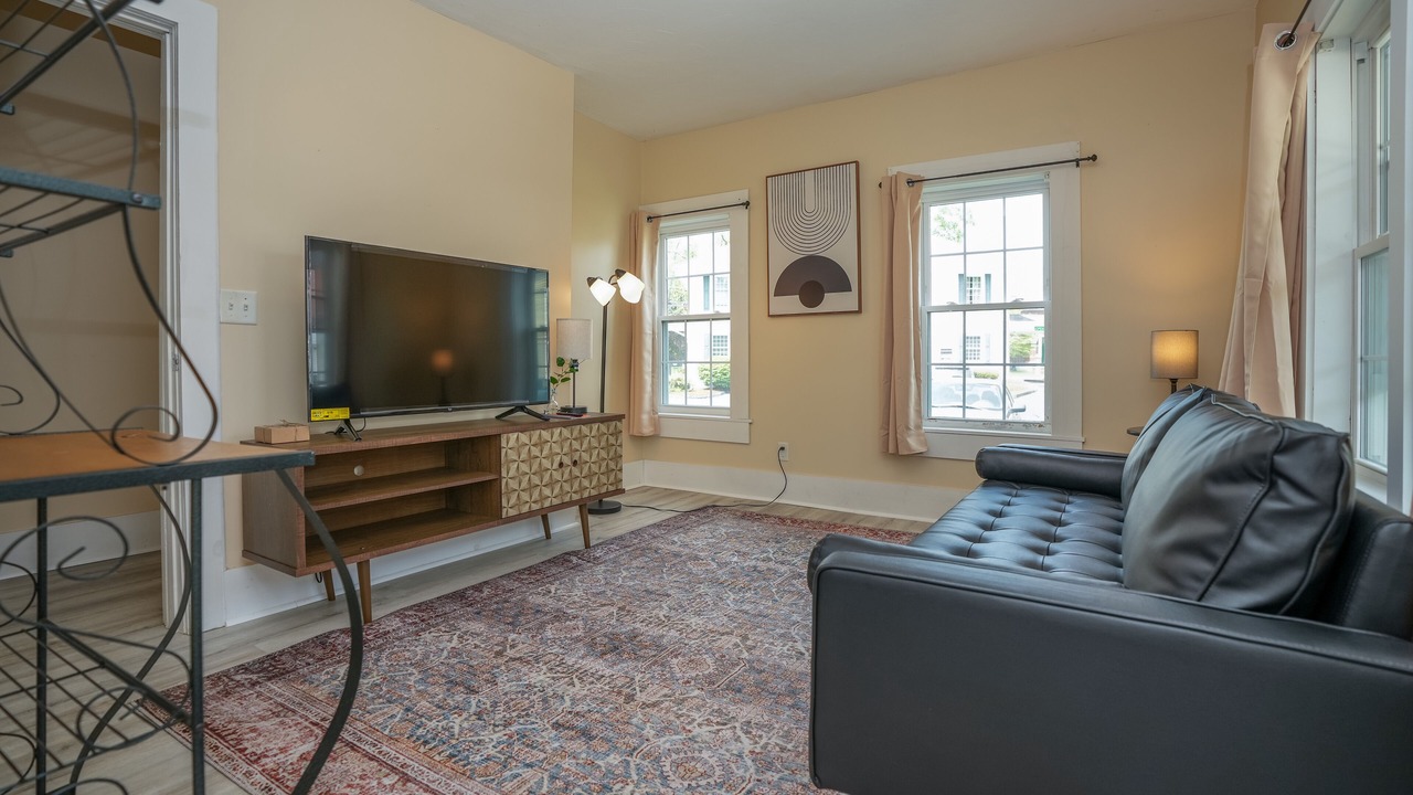 Photo of Livingroom in West Brookfield