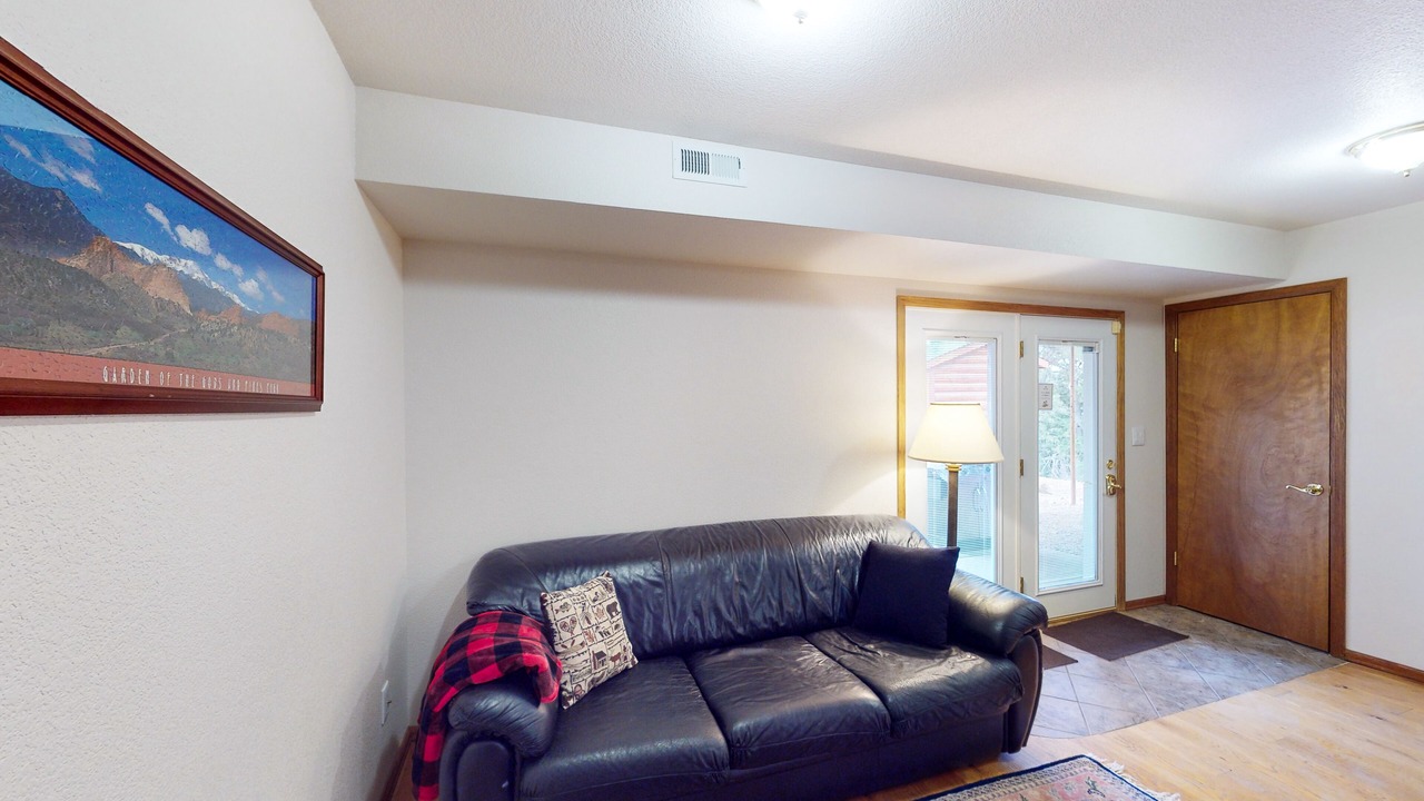 Photo of Livingroom in Rainbow Valley