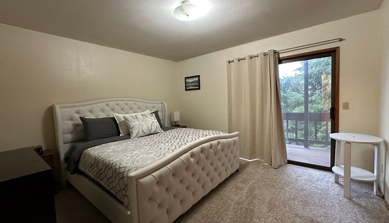 Photo of Bedroom in Sitka