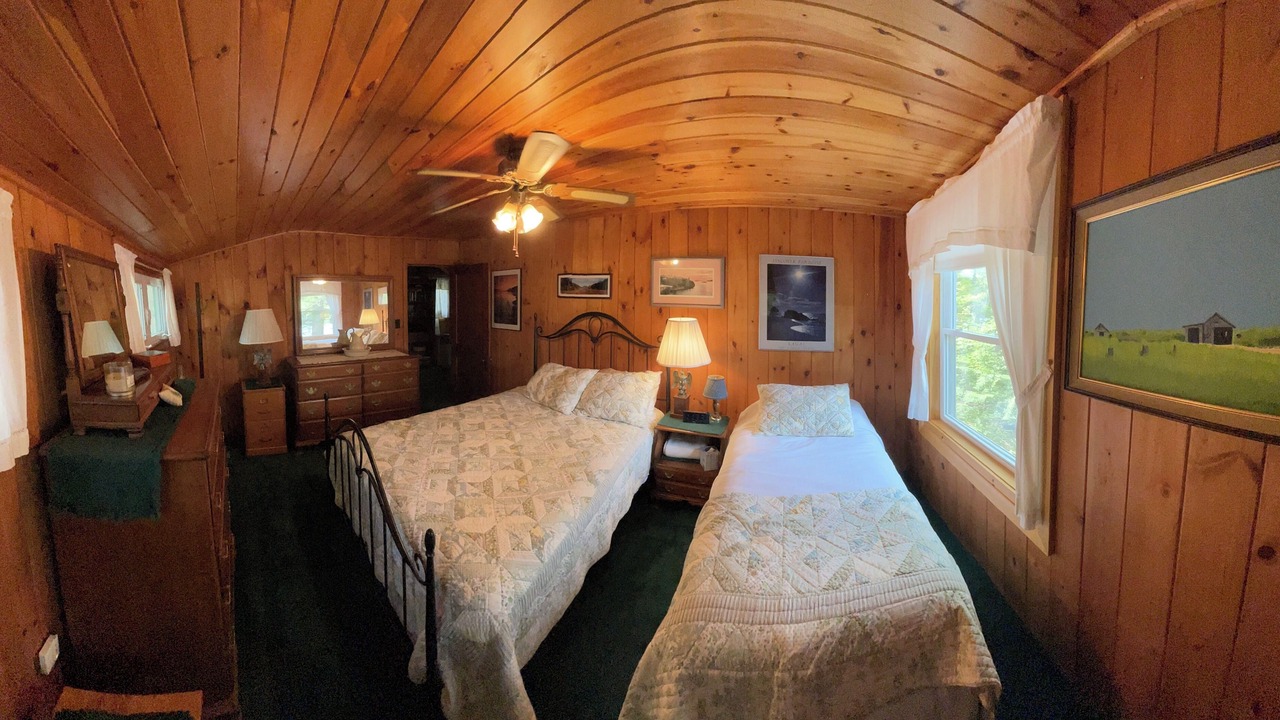 Photo of Bedroom in Lovell