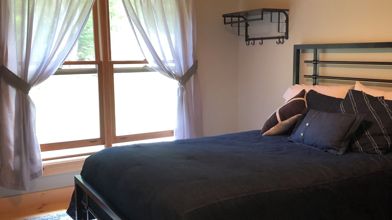 Photo of Bedroom in East Calais