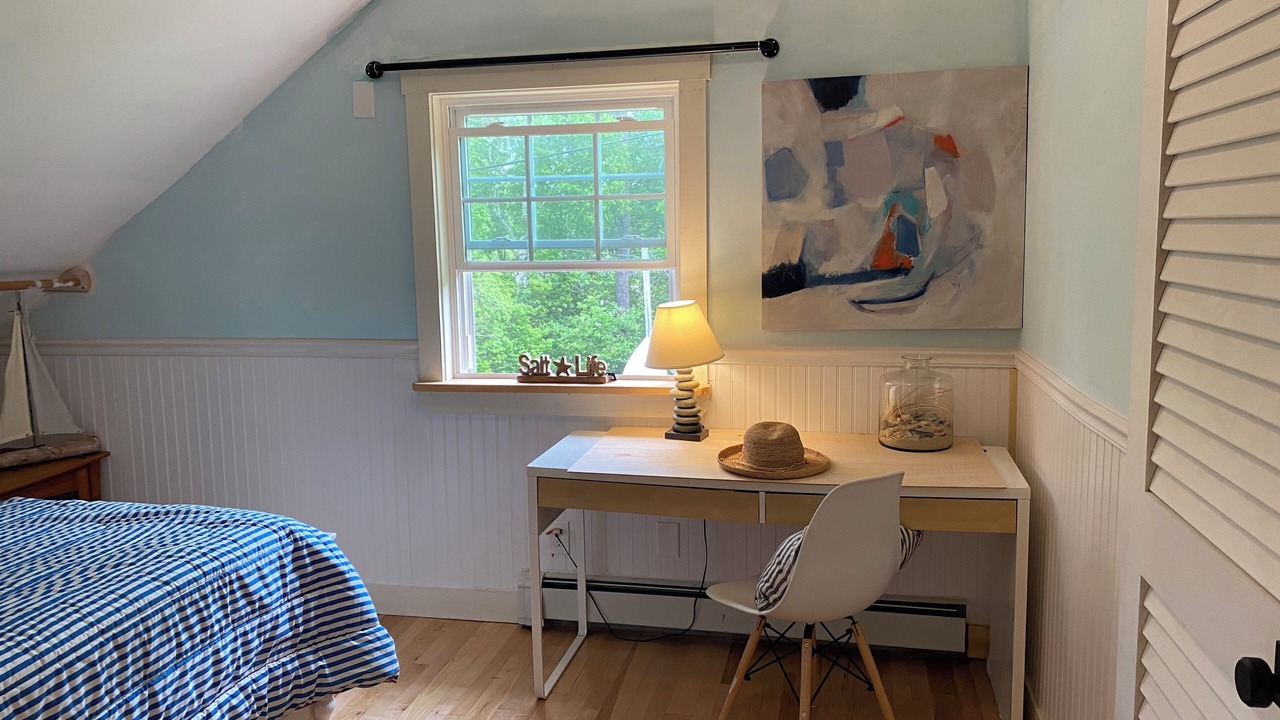 Photo of Bedroom in Northport