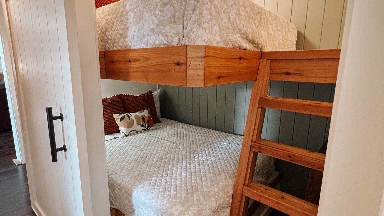 Photo of Bedroom in Royal