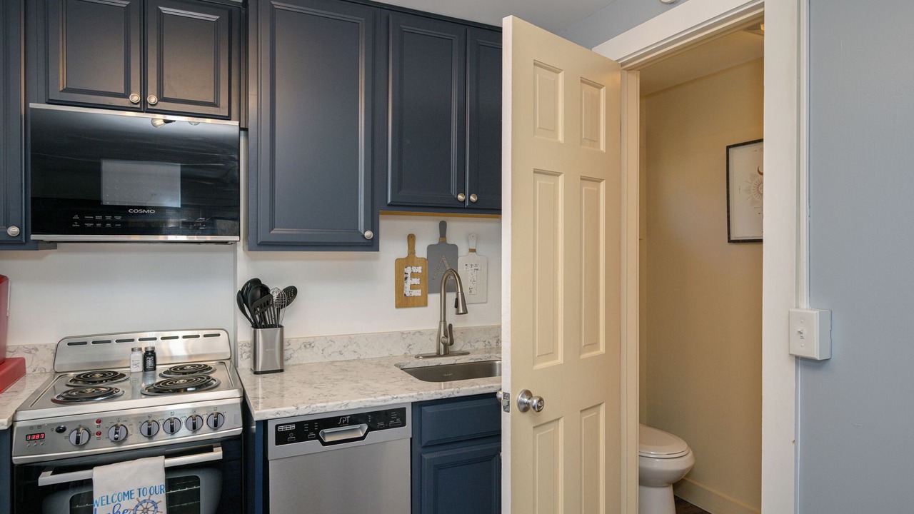 Photo of Kitchen in Lake Pocotopaug
