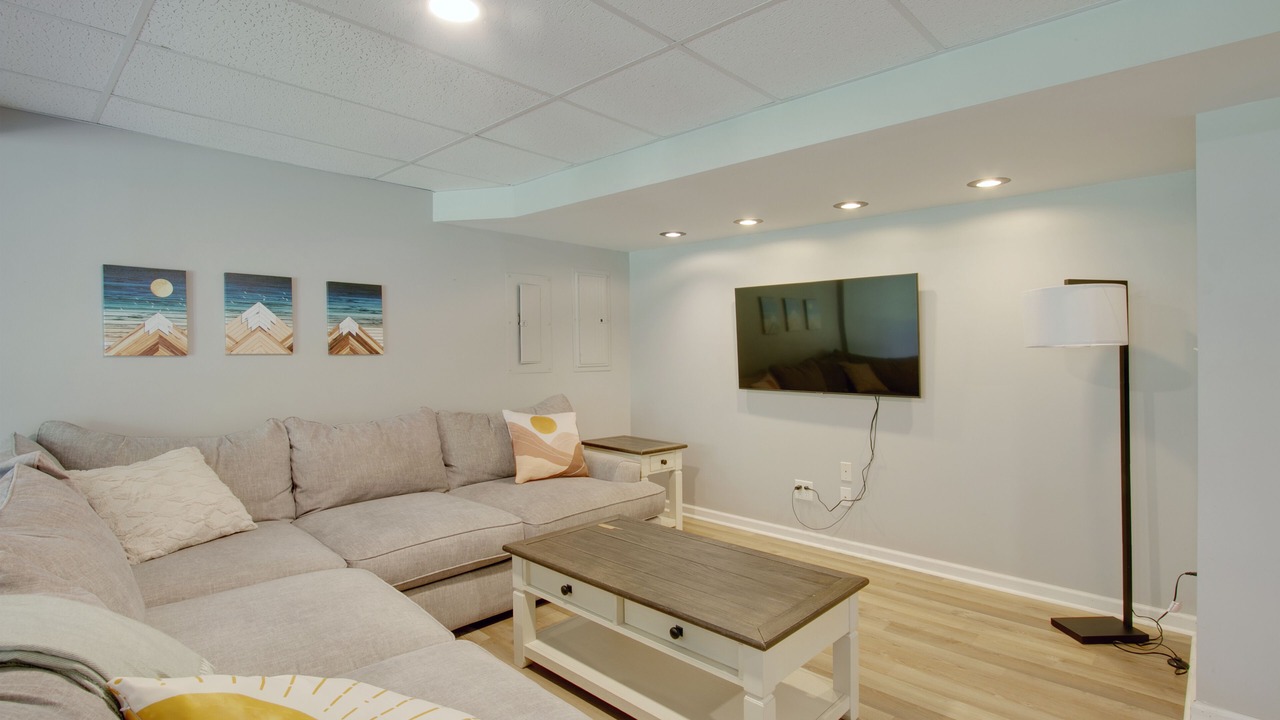 Photo of Livingroom in Bakerton