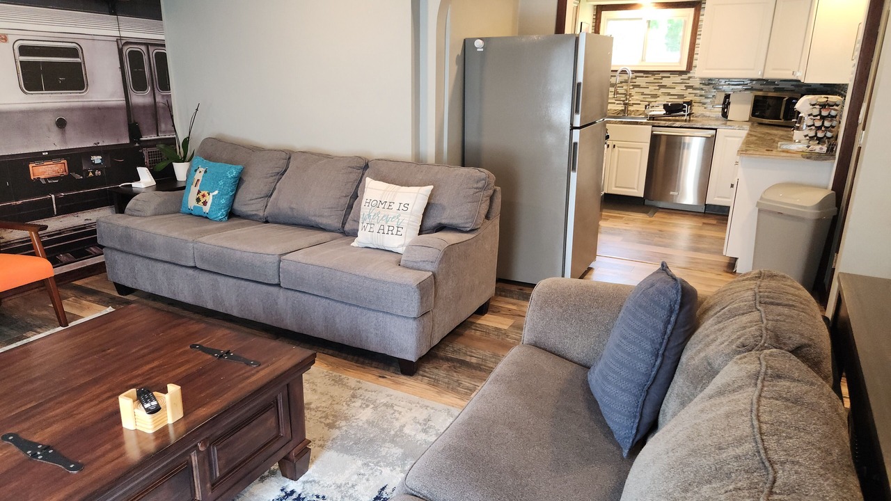 Photo of Livingroom in Youngstown