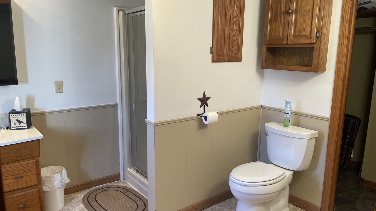 Photo of Bathroom in Upper Tract