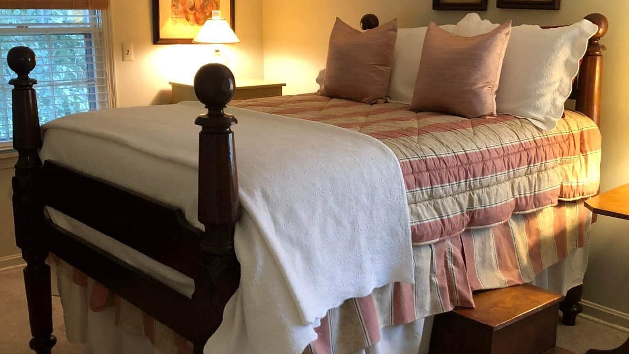 Photo of Bedroom in Bowling Green