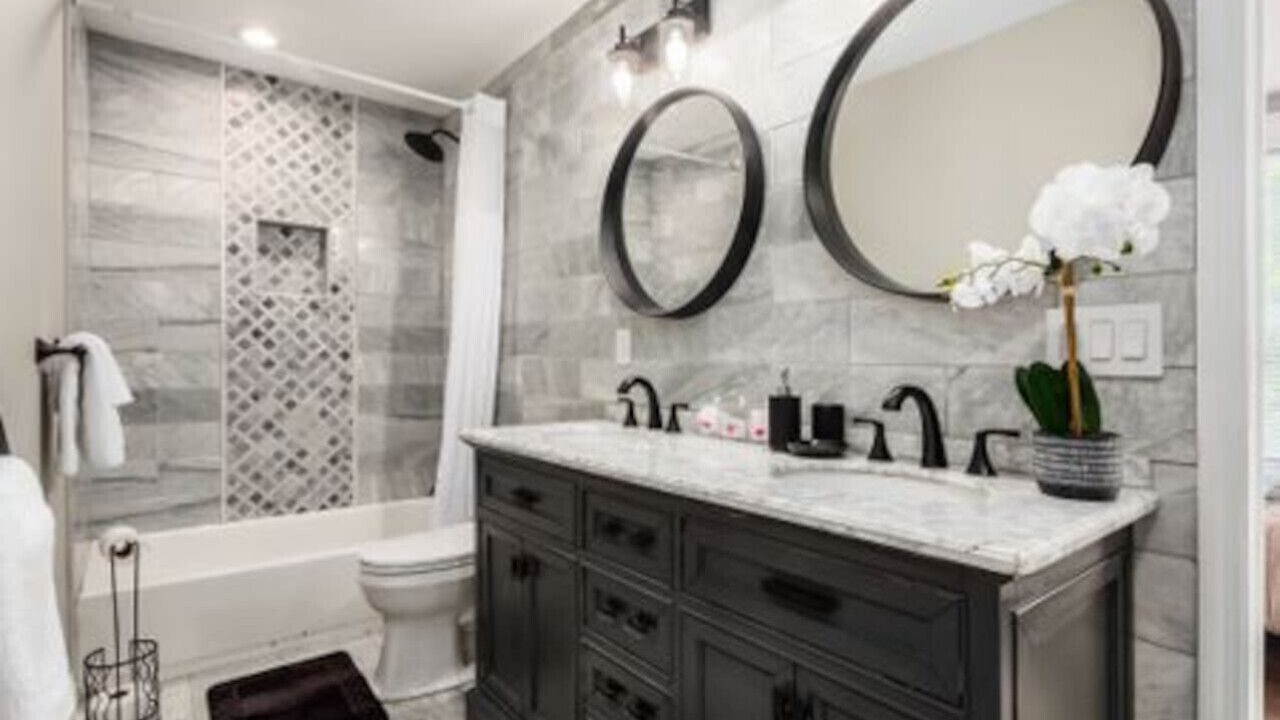 Photo of Bathroom in Near East Columbus
