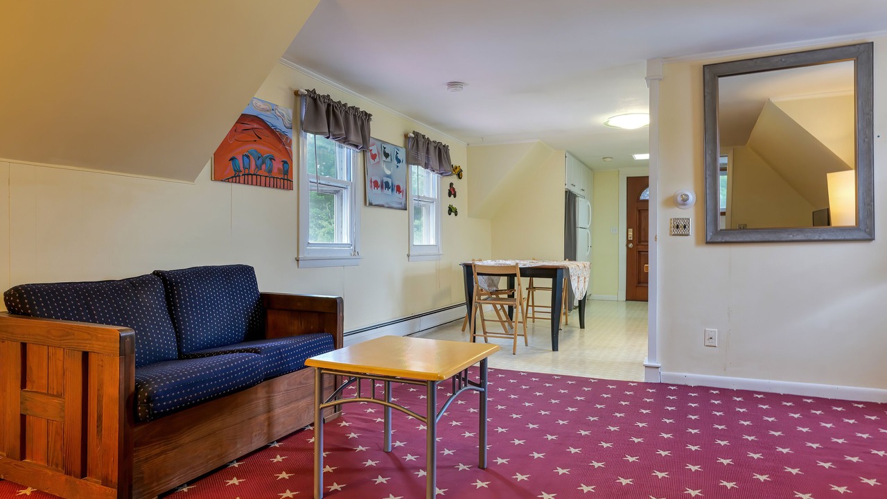 Photo of Livingroom in Ellsworth