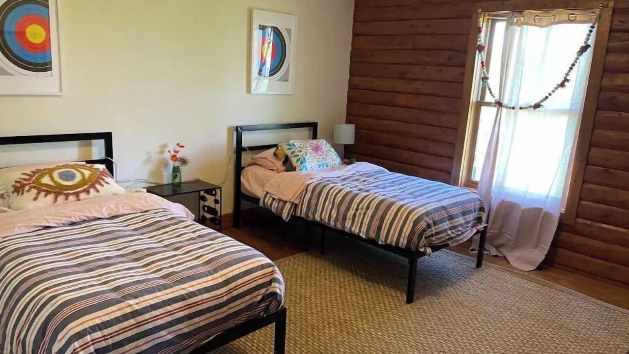 Photo of Bedroom in Alexandria