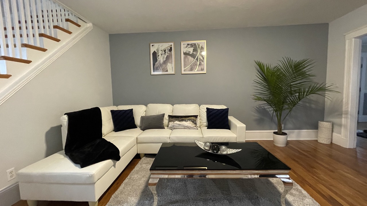 Photo of Livingroom in Brook Farm