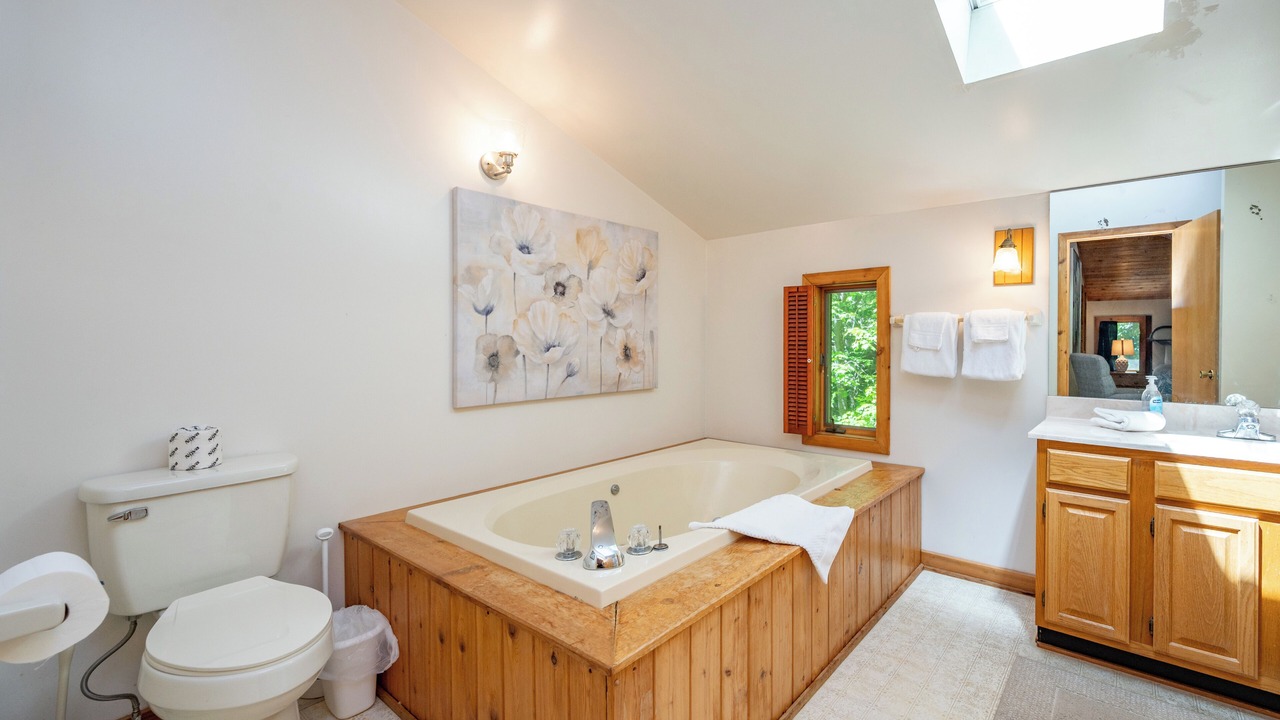 Photo of Bathroom in North Glade Hills