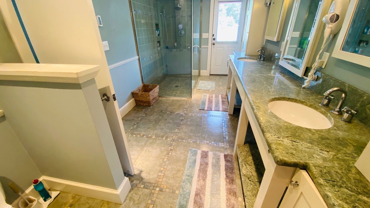 Photo of Bathroom in Craryville