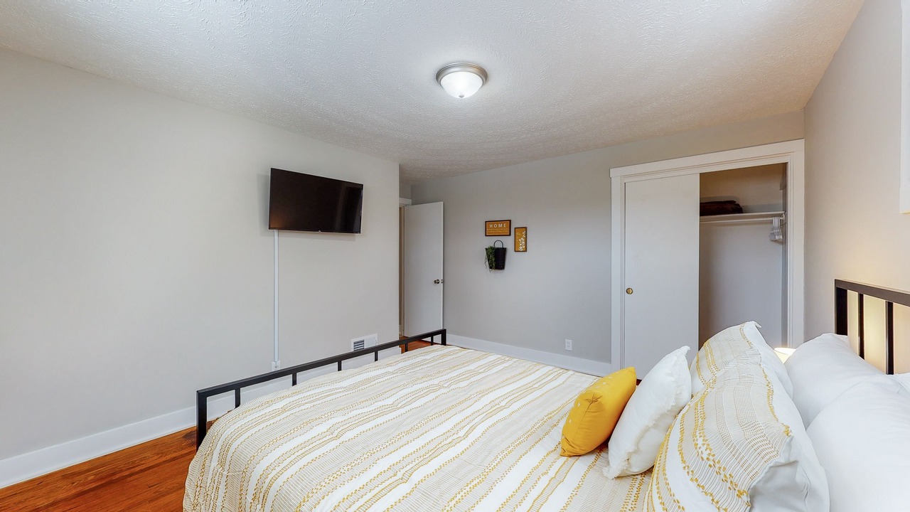 Photo of Bedroom in Canton
