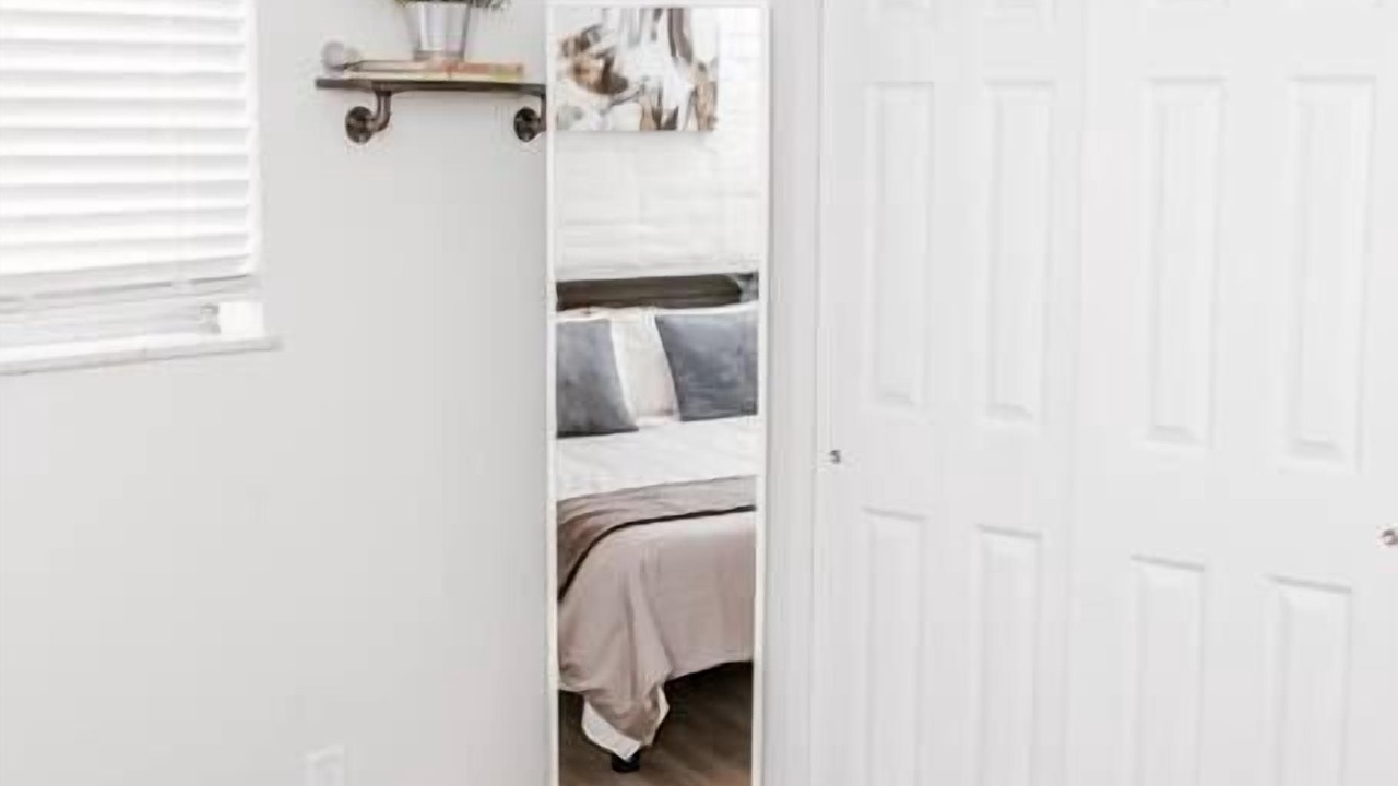 Photo of Bedroom in Weinland Park