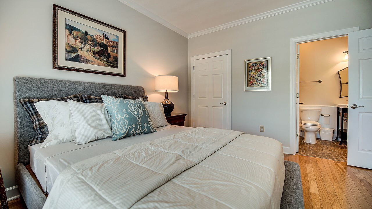 Photo of Bedroom in Debordieu Colony
