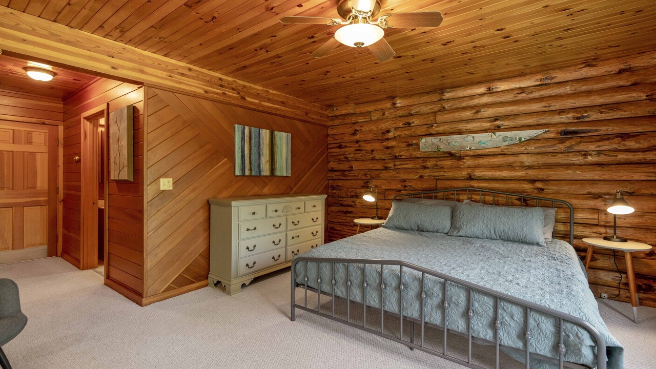 Photo of Bedroom in Wiscasset