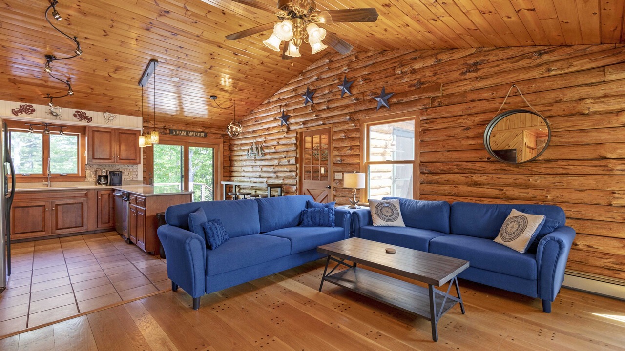 Photo of Livingroom in Wiscasset
