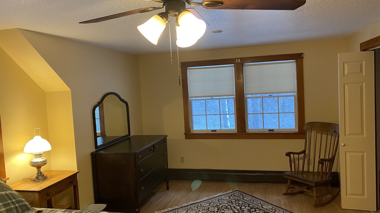 Photo of Bedroom in Northport