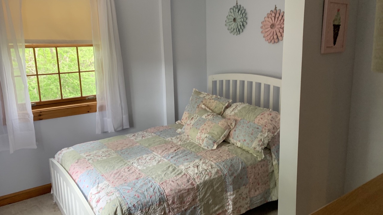Photo of Bedroom in Harpswell
