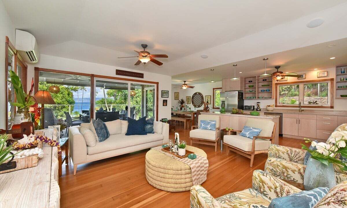 Photo of Livingroom in Napili