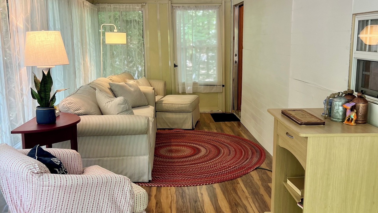Photo of Livingroom in South Casco