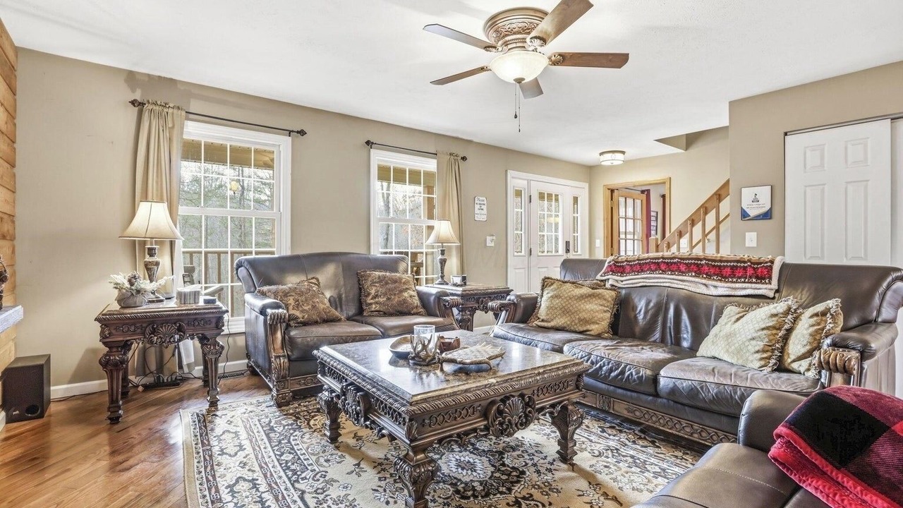 Photo of Livingroom in Carbon Hill