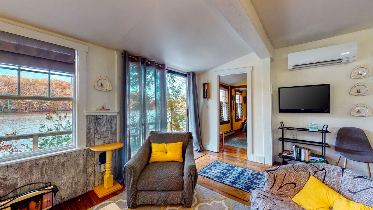 Photo of Livingroom in Boothbay