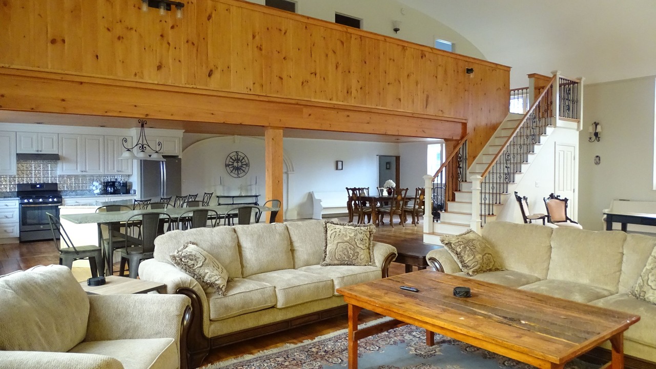 Photo of Livingroom in Harrison