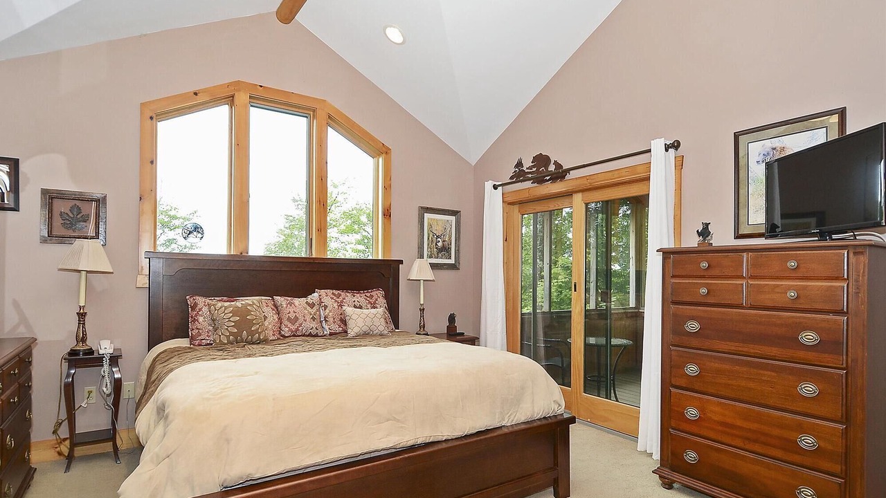 Photo of Bedroom in Timberline